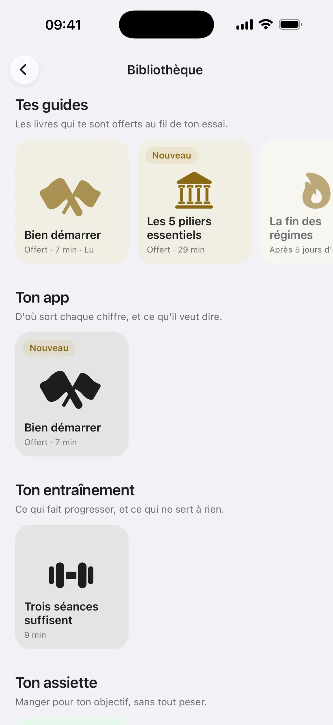La Bibliothèque de l'app : tes guides offerts au fil de l'essai, Bien démarrer, Les 5 piliers essentiels, puis les rayons Ton app et Ton entraînement.